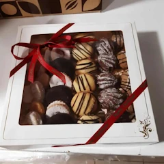 Karácsonyi édes falatok díszdobozban